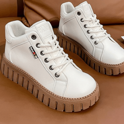 Støvler med tykke såler lav model