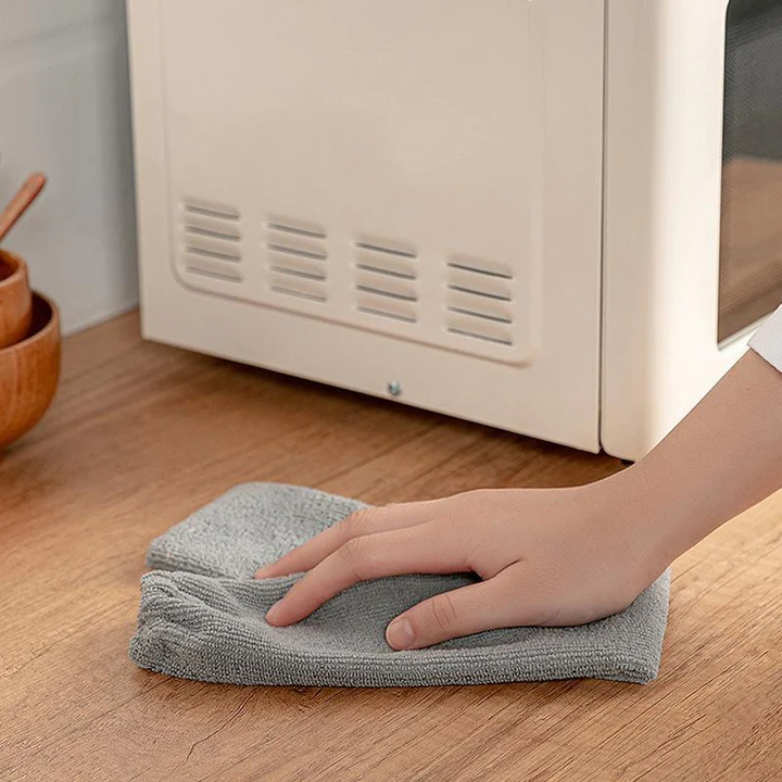 CleanSweep | Flexibele en lange borstel voor het reinigen van stof