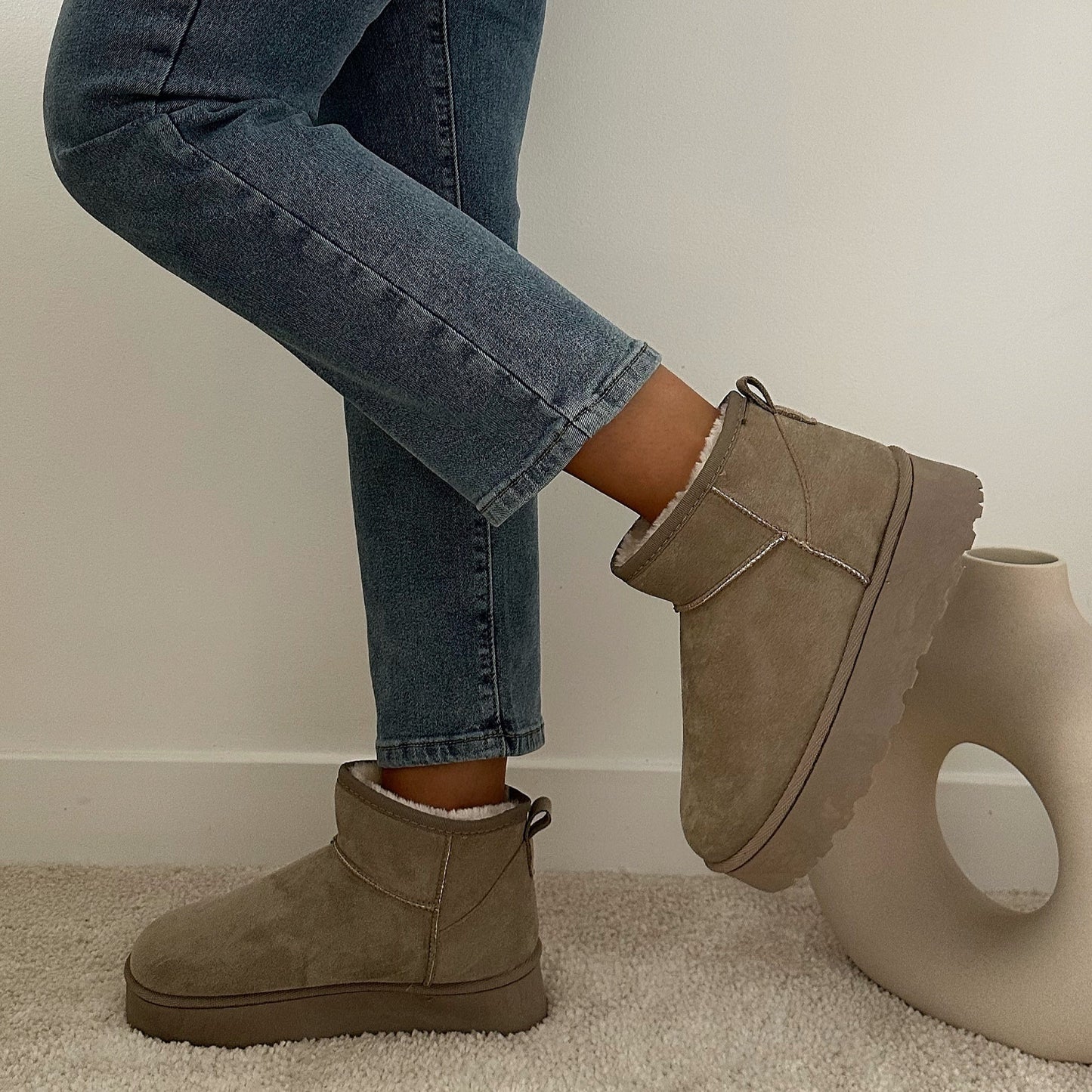 נעליים נוחות וסטיליות להליכה ללא עייפות